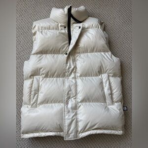 aritzia supersize puff